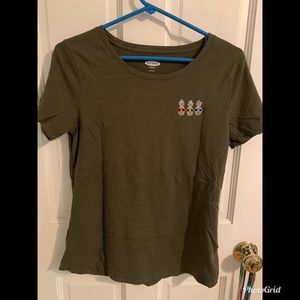 S Old Navy army green graphic shirt